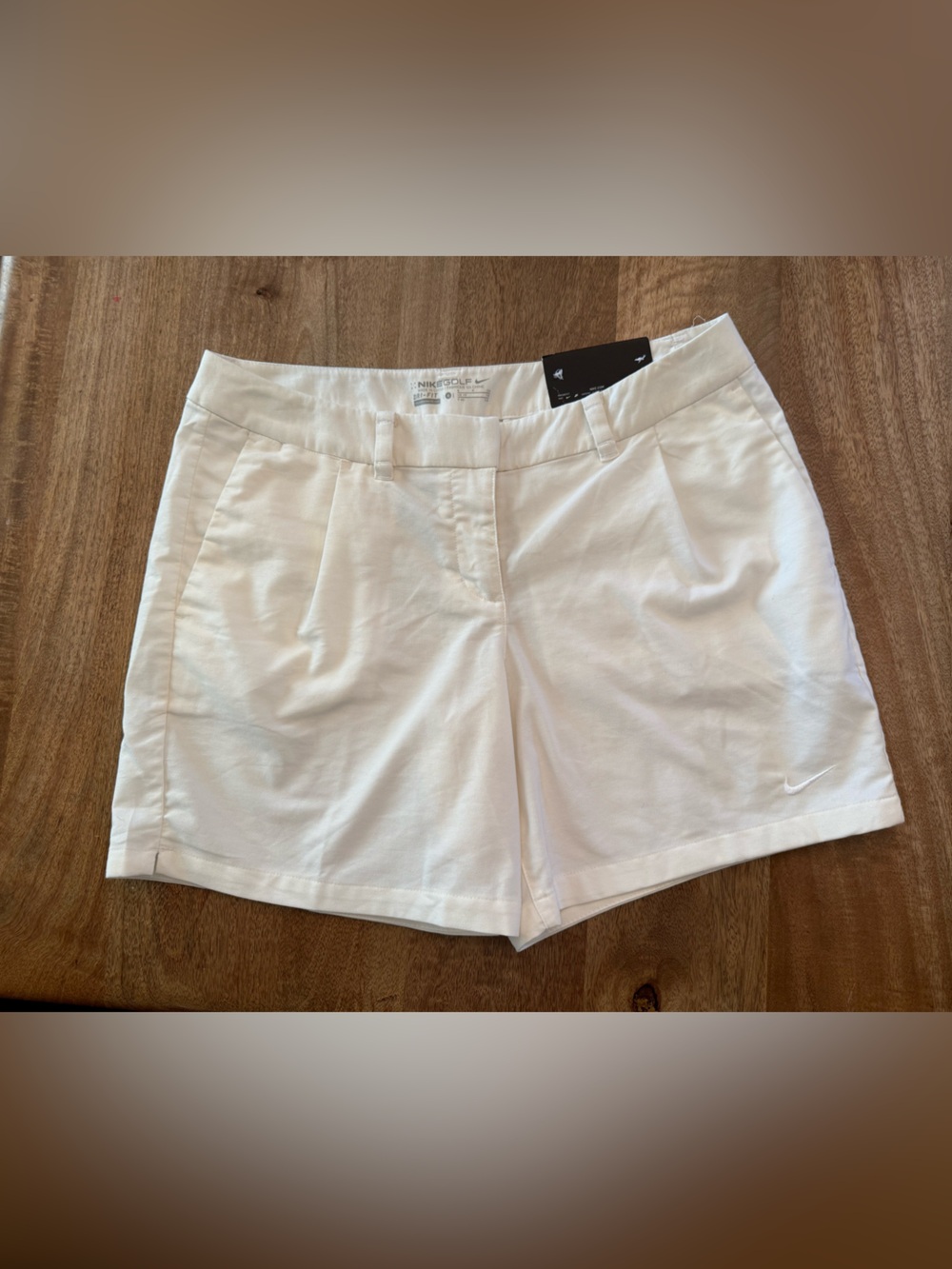 Nike Golf Dri-FIT Women’s White Golf Shorts Size 6 NWT Stretch Regular Fit